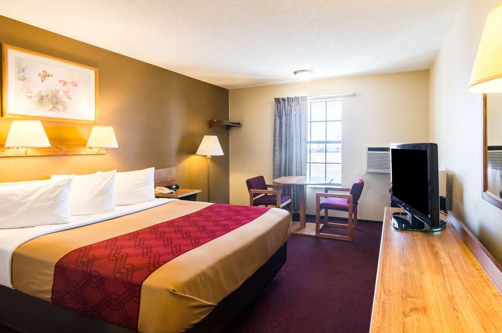Econo Lodge Dumas Room photo